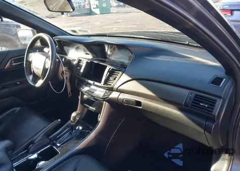 2017 Honda Accord Sport Se z USA, uszkodzony, nr VIN 1HGCR2F14HA277157